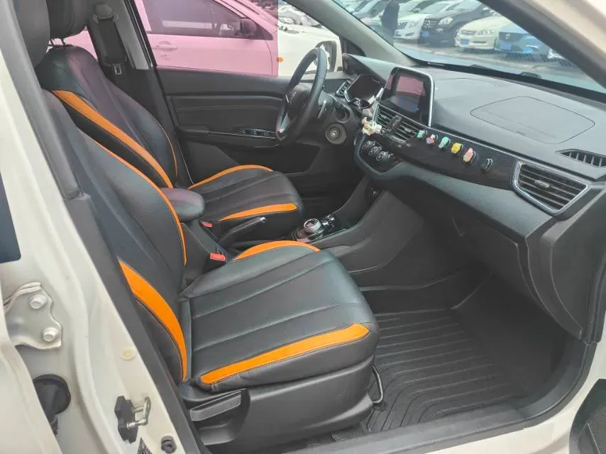 2017 Karry K50 1.5L 109HP L4 5MT,autocango,china used car exporter,china ev exporter,chinese used car exporter,chinese used ev exporter