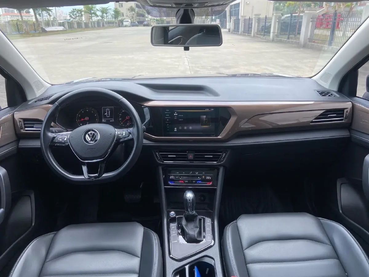 2021 Volkswagen Tharu 1.4T 150HP L4 7DCT,autocango,china used car exporter,china ev exporter,chinese used car exporter,chinese used ev exporter