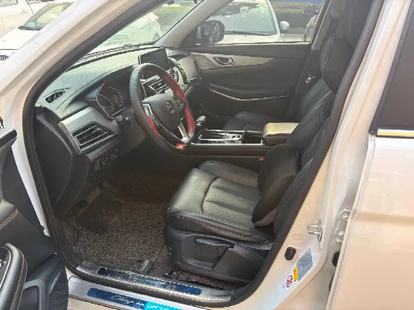 2020 ChangAn CS75 1.5T 178HP L4 7DCT,autocango,china used car exporter,china ev exporter,chinese used car exporter,chinese used ev exporter