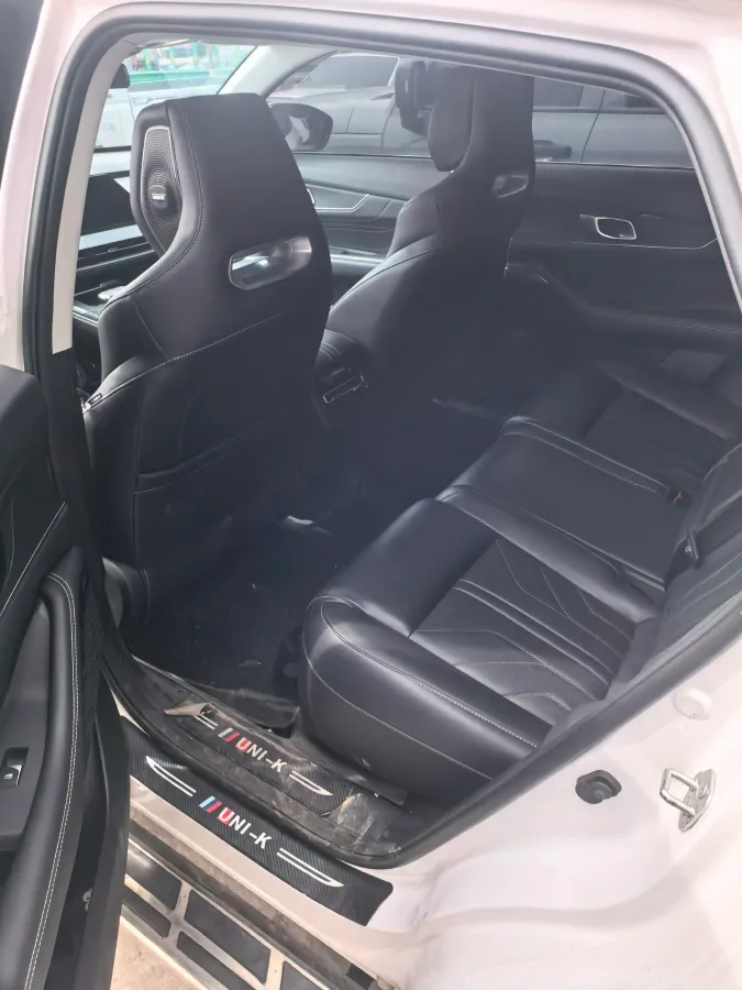 2023 ChangAn UNI-K 2.0T 233HP L4 8AT,autocango,china used car exporter,china ev exporter,chinese used car exporter,chinese used ev exporter