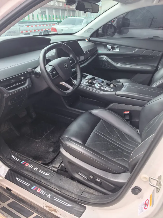 2023 ChangAn UNI-K 2.0T 233HP L4 8AT,autocango,china used car exporter,china ev exporter,chinese used car exporter,chinese used ev exporter