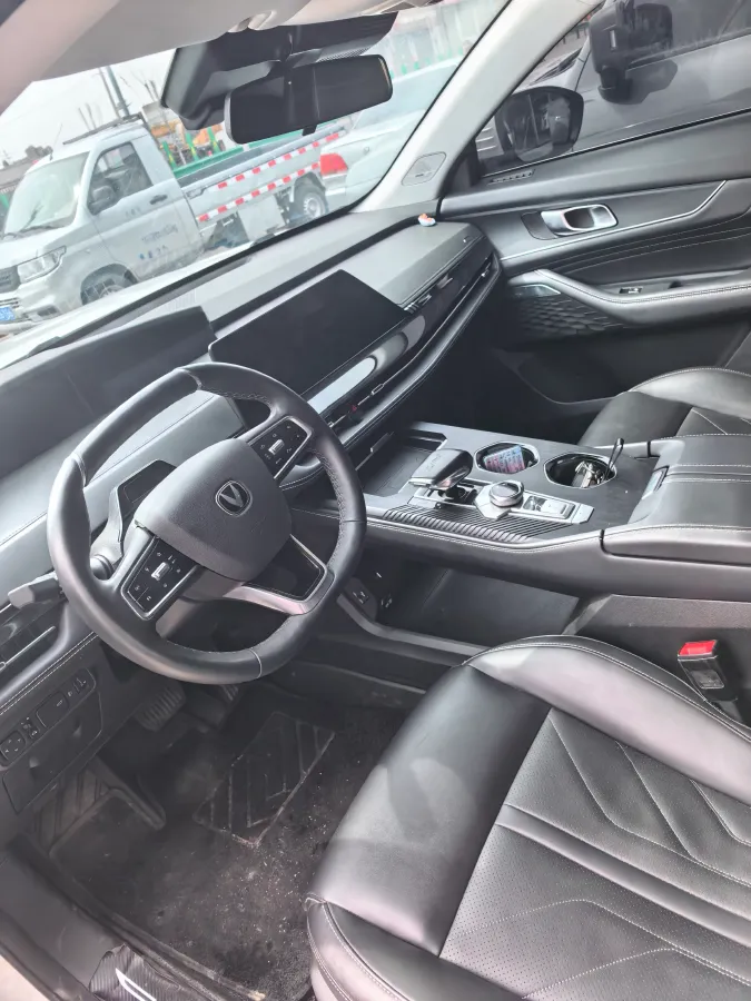 2023 ChangAn UNI-K 2.0T 233HP L4 8AT,autocango,china used car exporter,china ev exporter,chinese used car exporter,chinese used ev exporter