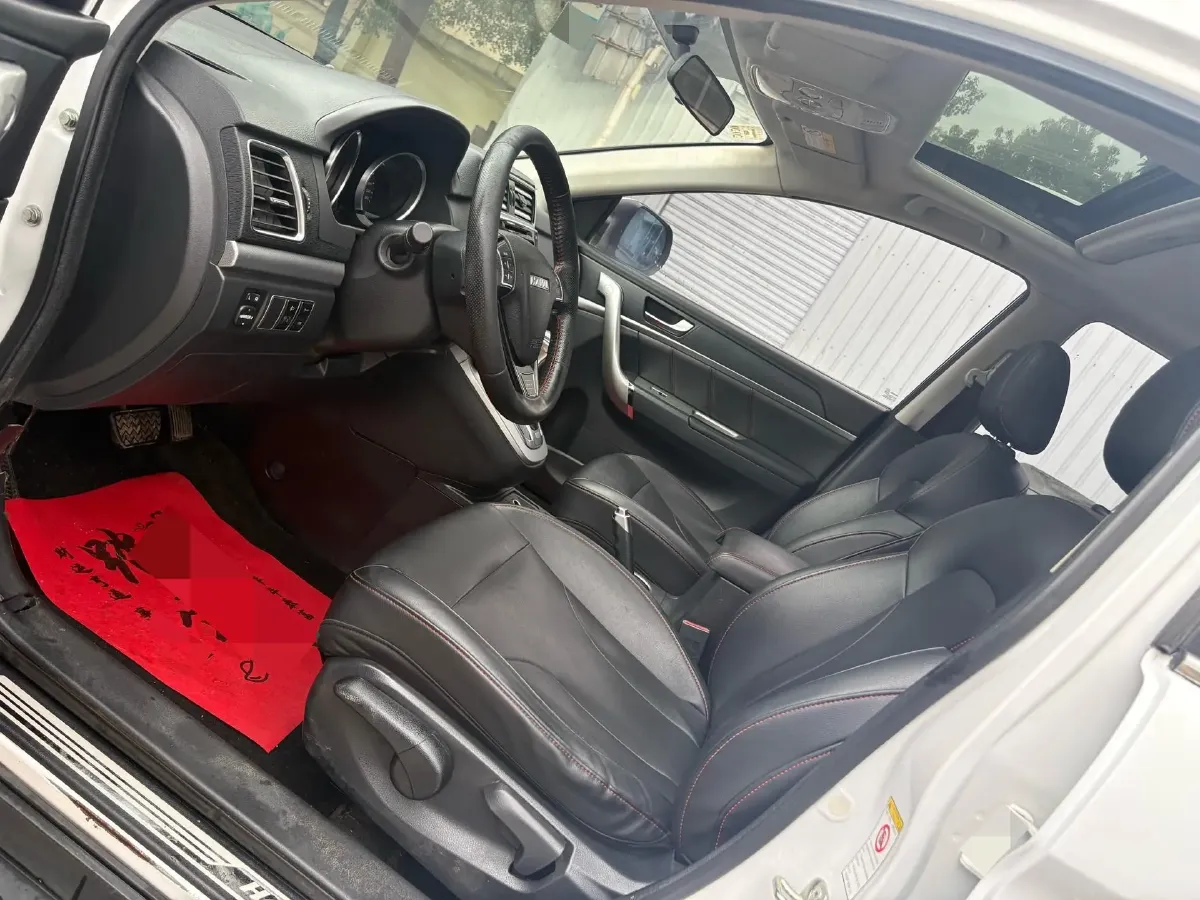 2017 Haval M6 1.5T 150HP L4 6AT,autocango,china used car exporter,china ev exporter,chinese used car exporter,chinese used ev exporter