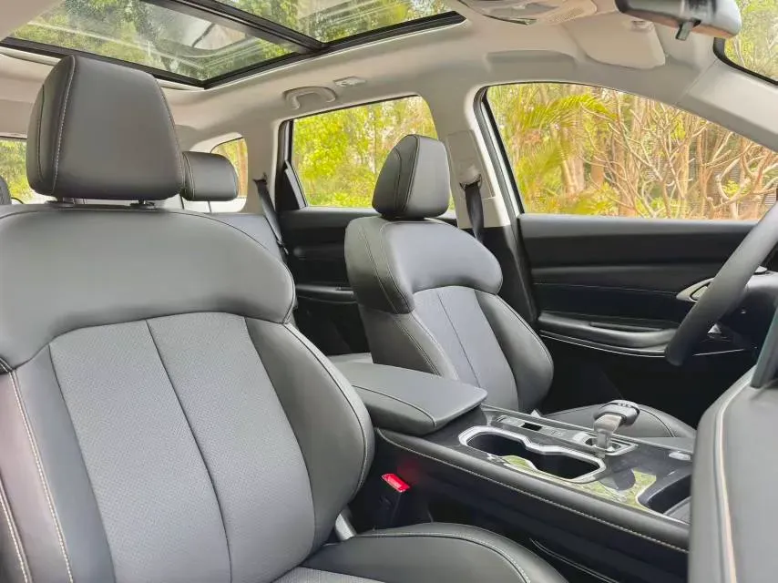 2026 ChangAn CS75 1.5T 192HP L4 7DCT,autocango,china used car exporter,china ev exporter,chinese used car exporter,chinese used ev exporter