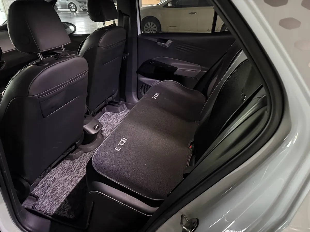 2023 Volkswagen ID.3 BEV 52.8KWH,autocango,china used car exporter,china ev exporter,chinese used car exporter,chinese used ev exporter