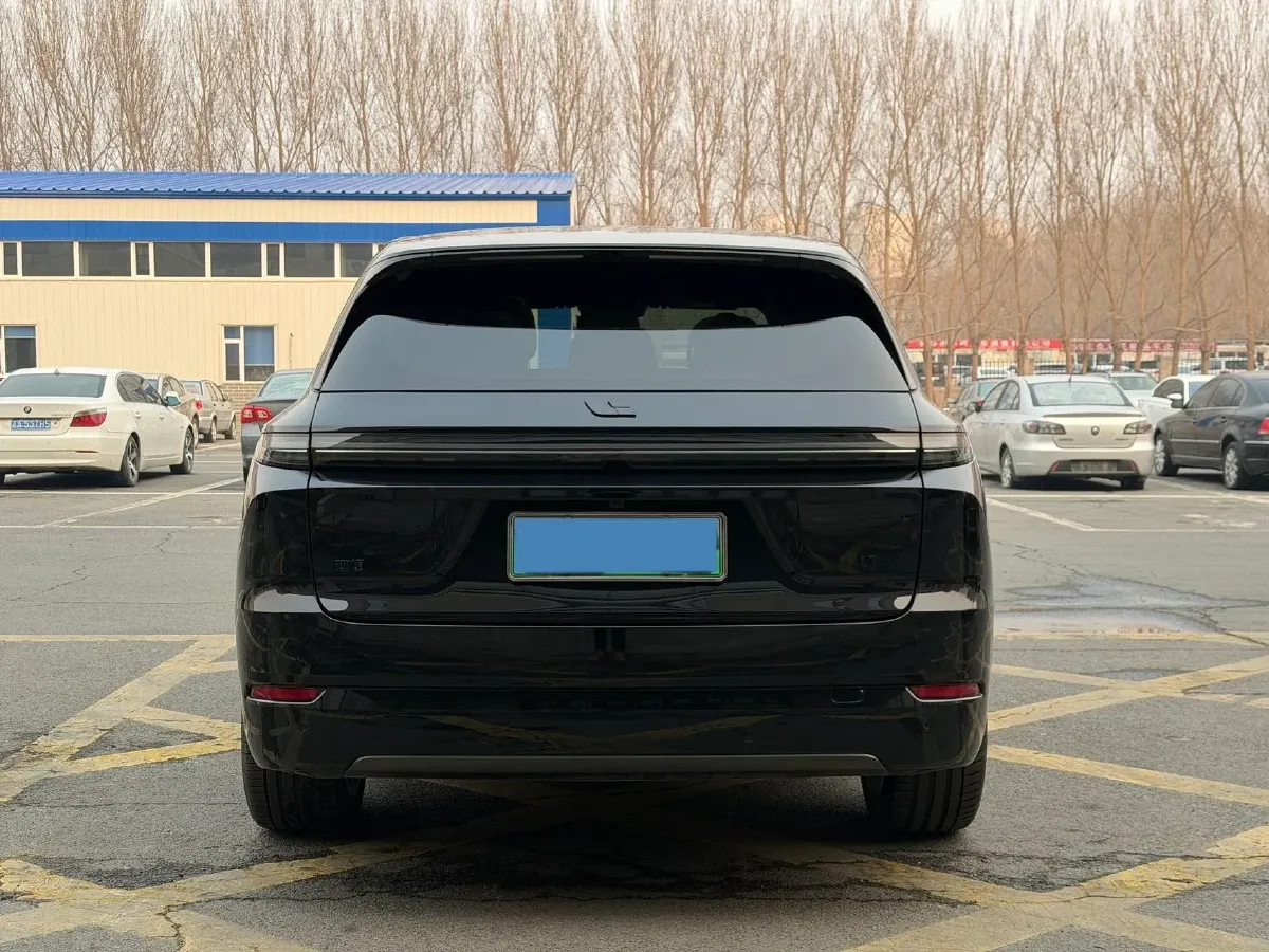 2024 Li L8 Range Extended 154HP REEV 42.8KWH,autocango,china used car exporter,china ev exporter,chinese used car exporter,chinese used ev exporter