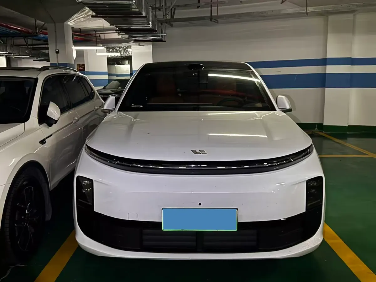 2025 Li L6 Range Extended 154HP L4 REEV,autocango,china used car exporter,china ev exporter,chinese used car exporter,chinese used ev exporter