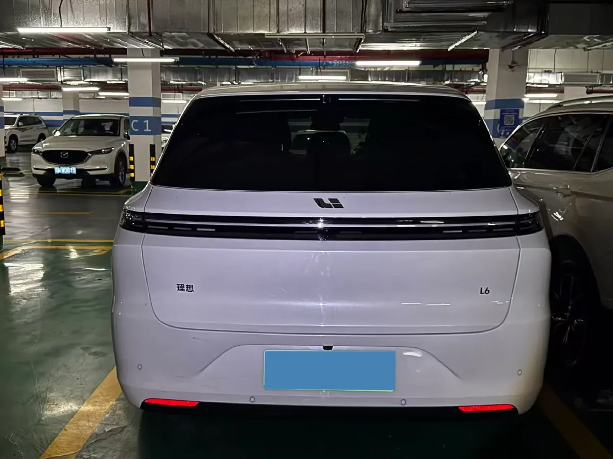 2025 Li L6 Range Extended 154HP L4 REEV,autocango,china used car exporter,china ev exporter,chinese used car exporter,chinese used ev exporter
