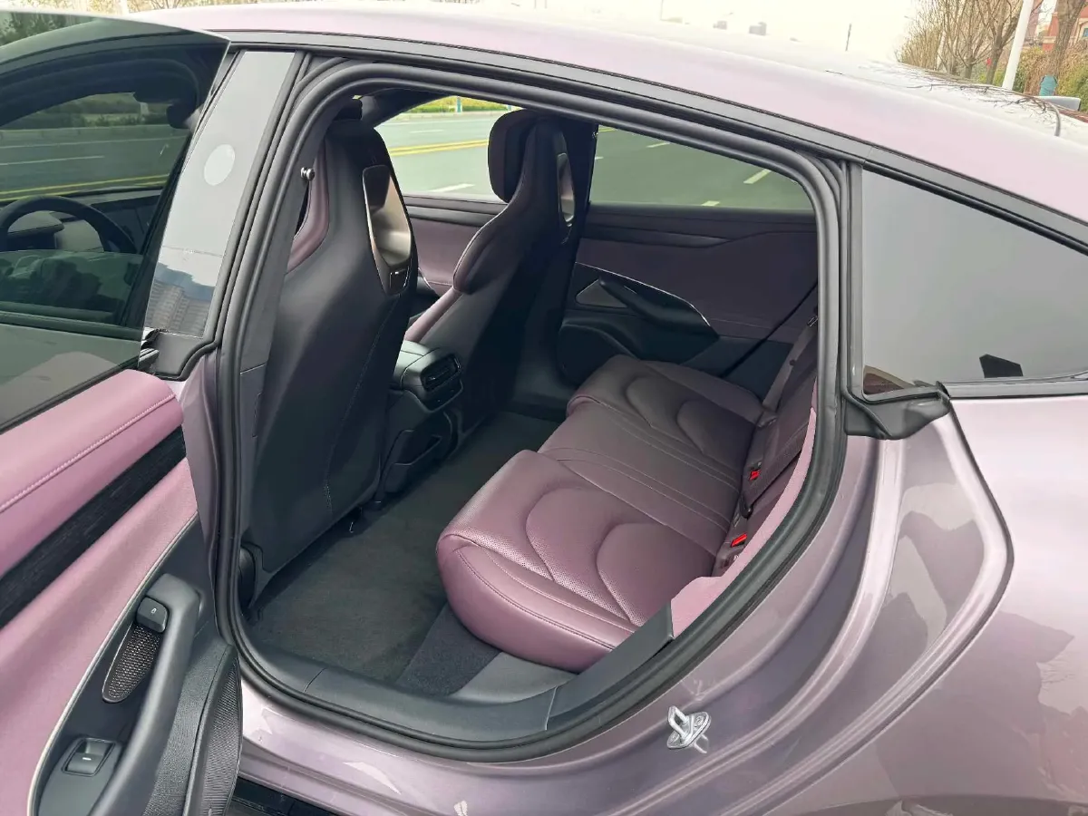 2024 MI SU7 BEV 101KWH,autocango,china used car exporter,china ev exporter,chinese used car exporter,chinese used ev exporter