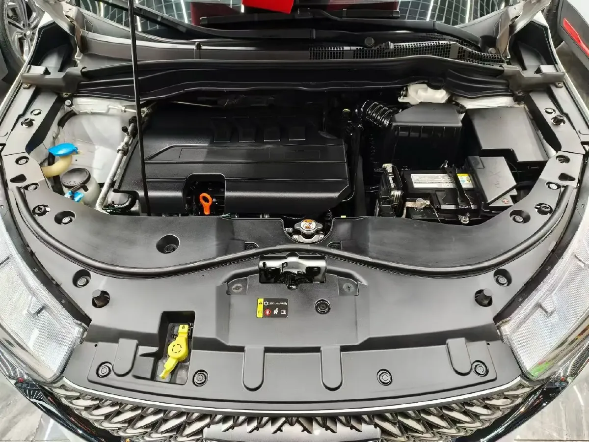 2023 Haval M6 1.5T 150HP L4 7DCT,autocango,china used car exporter,china ev exporter,chinese used car exporter,chinese used ev exporter