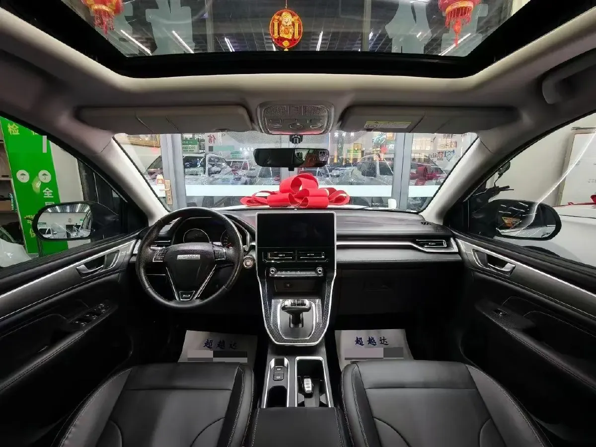 2023 Haval M6 1.5T 150HP L4 7DCT,autocango,china used car exporter,china ev exporter,chinese used car exporter,chinese used ev exporter