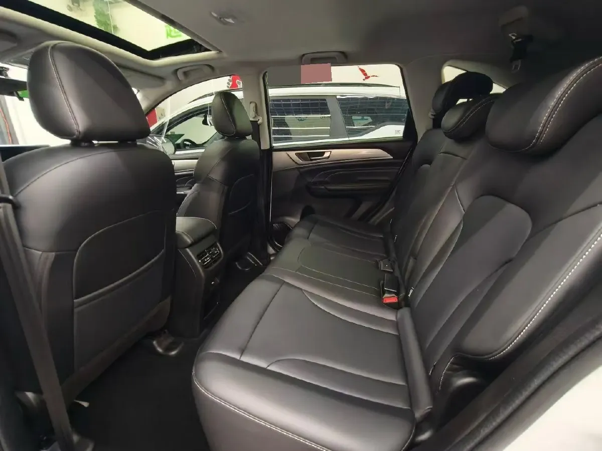 2023 Haval M6 1.5T 150HP L4 7DCT,autocango,china used car exporter,china ev exporter,chinese used car exporter,chinese used ev exporter