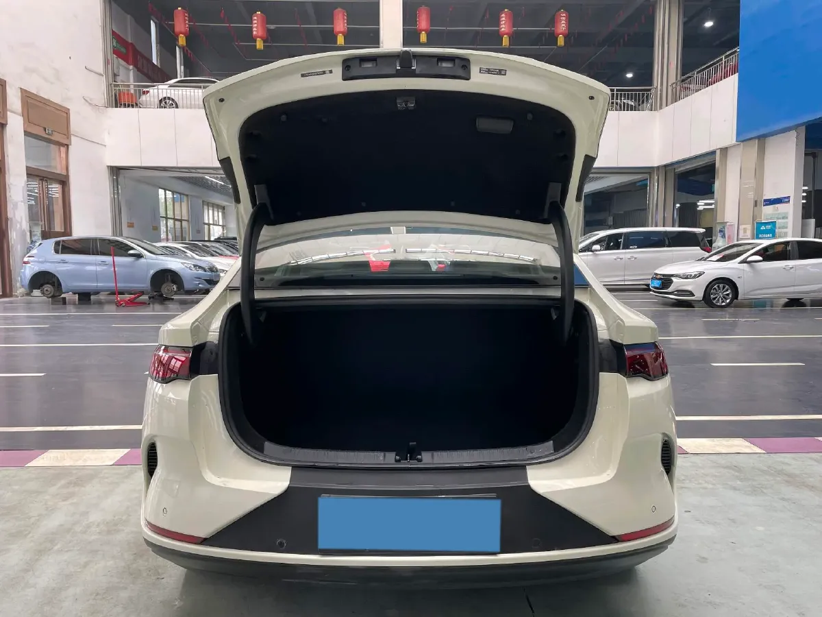 2025 BYD QinL BEV,autocango,china used car exporter,china ev exporter,chinese used car exporter,chinese used ev exporter