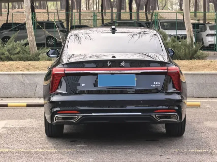 2024 HongQi H5 2.0T 224HP L4 8AT,autocango,china used car exporter,china ev exporter,chinese used car exporter,chinese used ev exporter