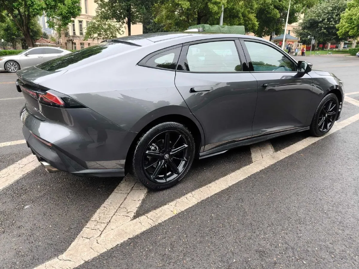 2022 ChangAn UNI-V 1.5T 188HP L4 7DCT,autocango,china used car exporter,china ev exporter,chinese used car exporter,chinese used ev exporter