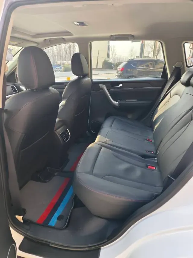 2019 Haval M6 1.5T 150HP L4 7DCT,autocango,china used car exporter,china ev exporter,chinese used car exporter,chinese used ev exporter