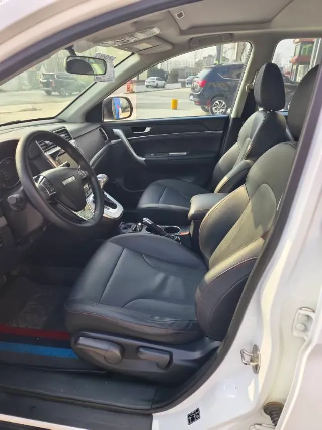 2019 Haval M6 1.5T 150HP L4 7DCT,autocango,china used car exporter,china ev exporter,chinese used car exporter,chinese used ev exporter