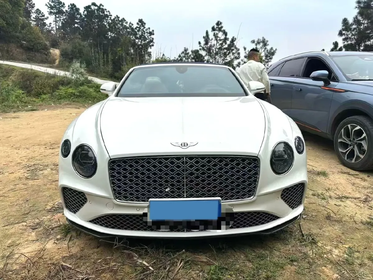 2020 Bentley Continental 4.0T 549HP V8 8DCT,autocango,china used car exporter,china ev exporter,chinese used car exporter,chinese used ev exporter