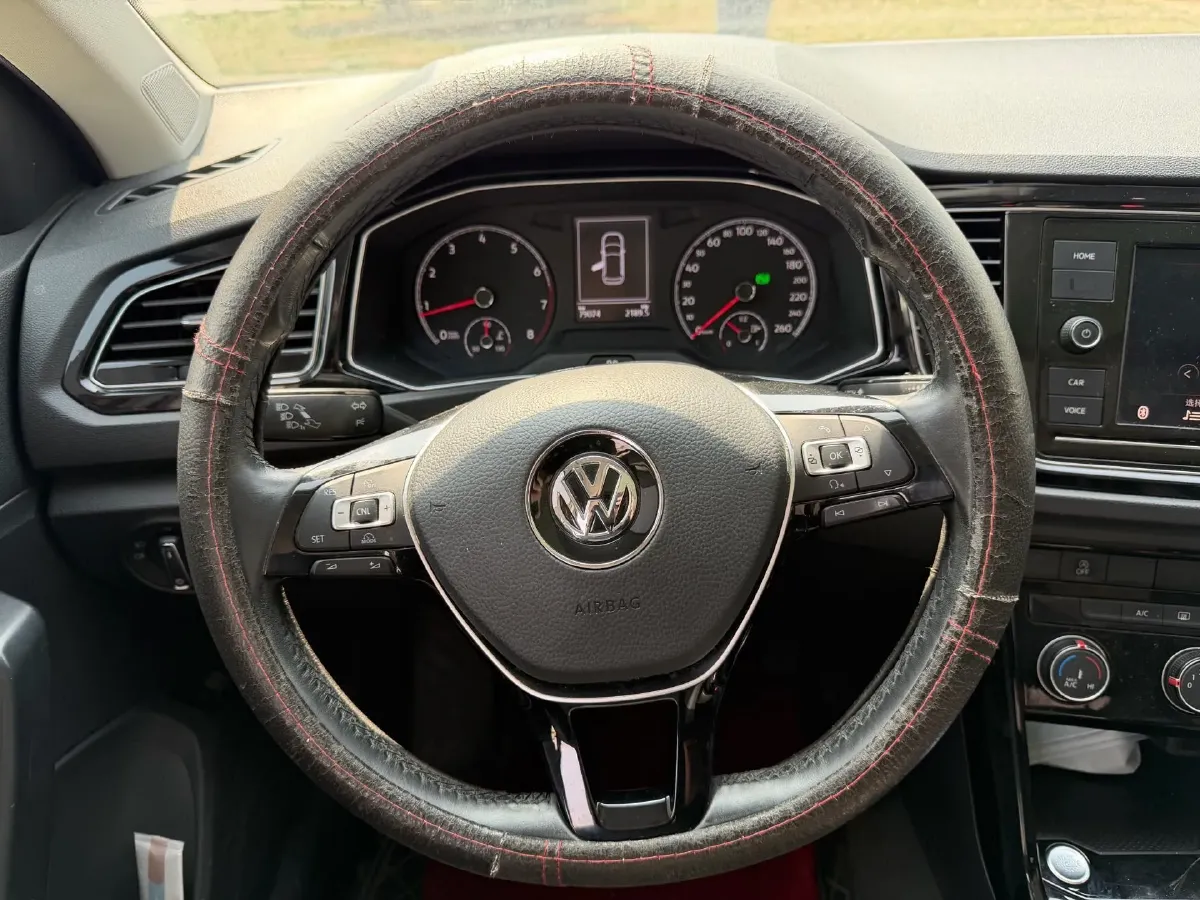 2019 Volkswagen T-Roc 1.4T 150HP L4 7DCT,autocango,china used car exporter,china ev exporter,chinese used car exporter,chinese used ev exporter