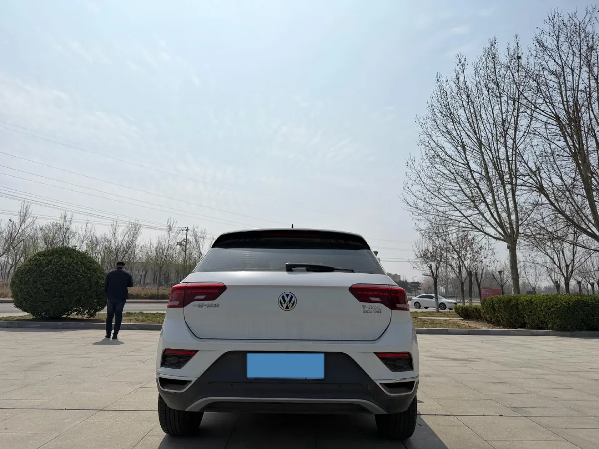 2019 Volkswagen T-Roc 1.4T 150HP L4 7DCT,autocango,china used car exporter,china ev exporter,chinese used car exporter,chinese used ev exporter