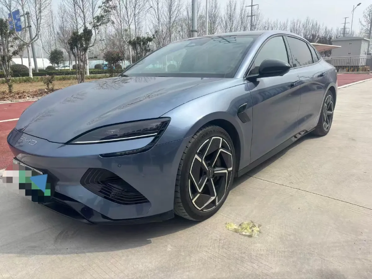 2022 AITO AITO M5 Range Extended 125HP REEV 40KWH,autocango,china used car exporter,china ev exporter,chinese used car exporter,chinese used ev exporter