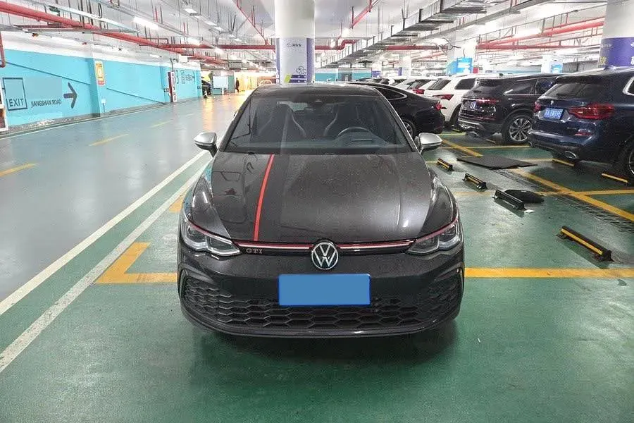 2023 Volkswagen GolfGTI 2.0T 220HP L4 7DCT,autocango,china used car exporter,china ev exporter,chinese used car exporter,chinese used ev exporter