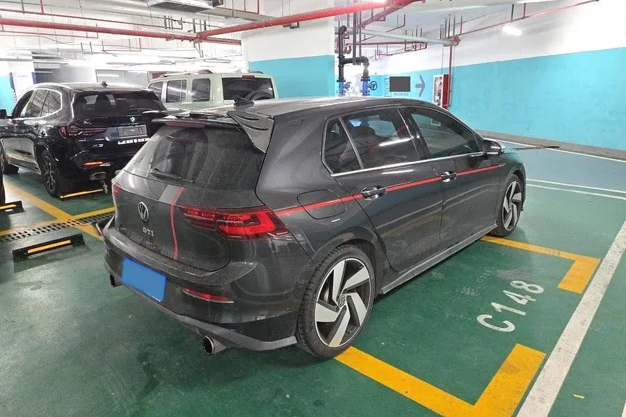 2023 Volkswagen GolfGTI 2.0T 220HP L4 7DCT,autocango,china used car exporter,china ev exporter,chinese used car exporter,chinese used ev exporter