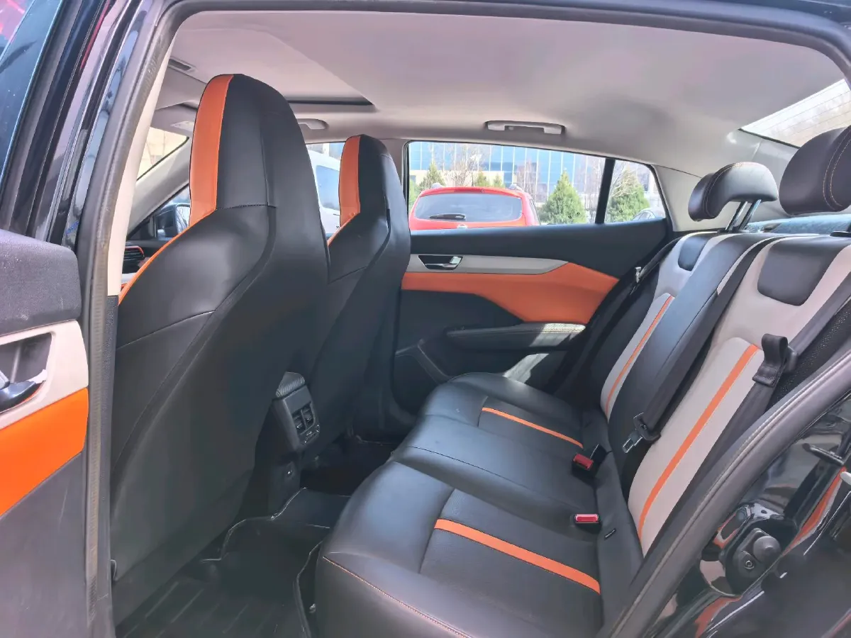 2023 DongFeng Aeolus YiXuan 1.5L 125HP L4 6DCT,autocango,china used car exporter,china ev exporter,chinese used car exporter,chinese used ev exporter