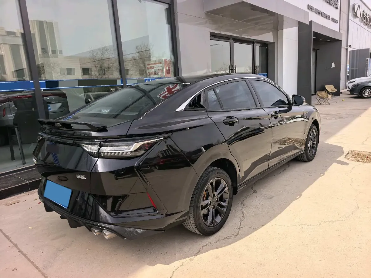 2023 DongFeng Aeolus YiXuan 1.5L 125HP L4 6DCT,autocango,china used car exporter,china ev exporter,chinese used car exporter,chinese used ev exporter