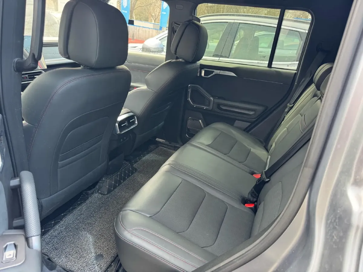 2023 Jetour Traveller 2.0T 254HP L4 7DCT,autocango,china used car exporter,china ev exporter,chinese used car exporter,chinese used ev exporter