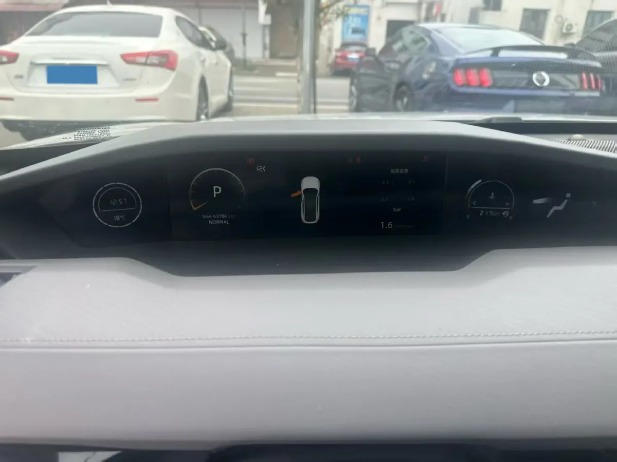 2022 ChangAn UNI-V 1.5T 188HP L4 7DCT,autocango,china used car exporter,china ev exporter,chinese used car exporter,chinese used ev exporter
