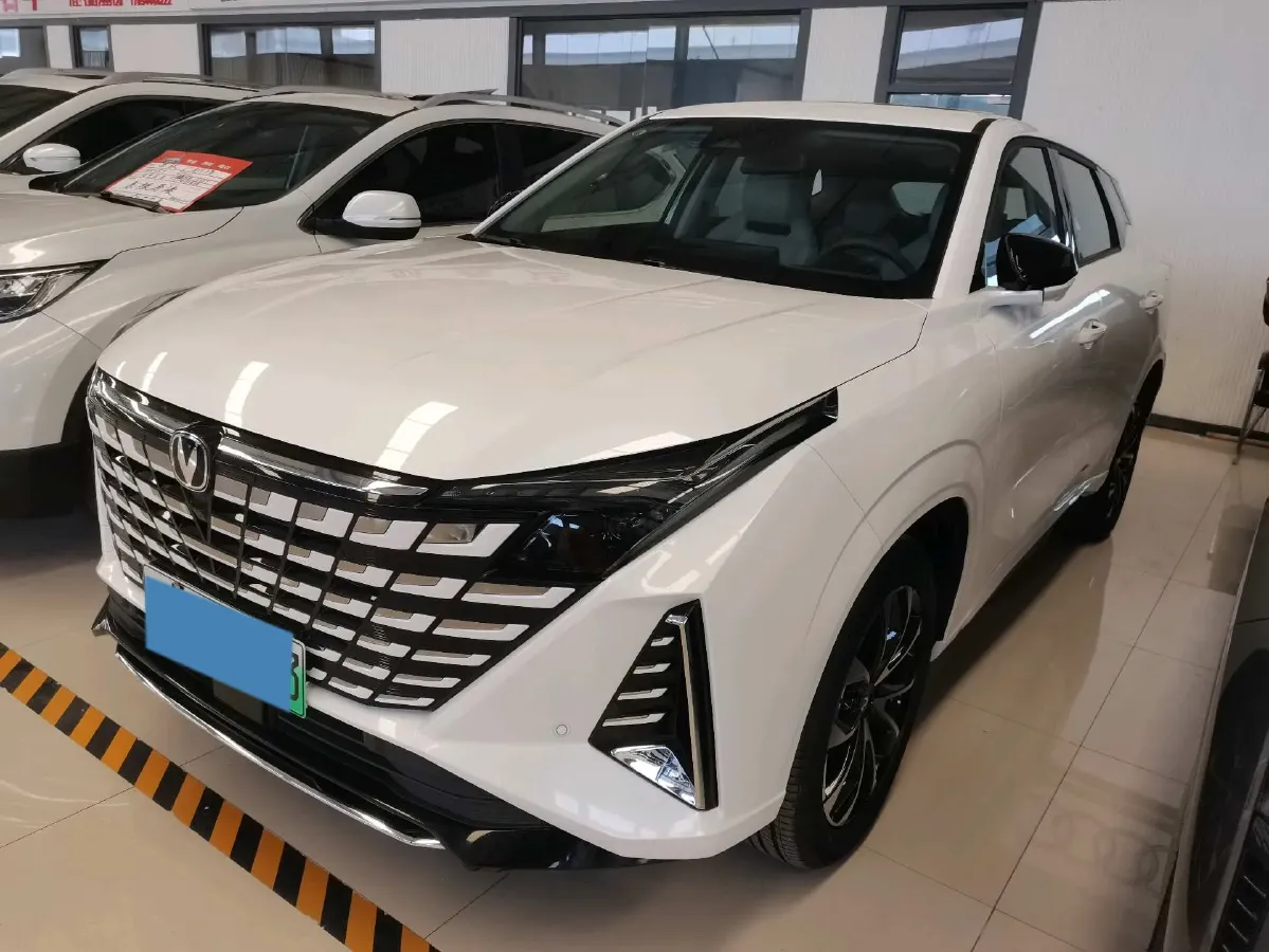2024 ChangAn UNI-Z 1.5L 98HP L4 E-CVT PHEV 18.4KWH,autocango,china used car exporter,china ev exporter,chinese used car exporter,chinese used ev exporter