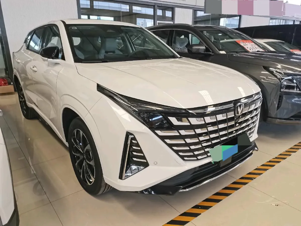 2024 ChangAn UNI-Z 1.5L 98HP L4 E-CVT PHEV 18.4KWH,autocango,china used car exporter,china ev exporter,chinese used car exporter,chinese used ev exporter