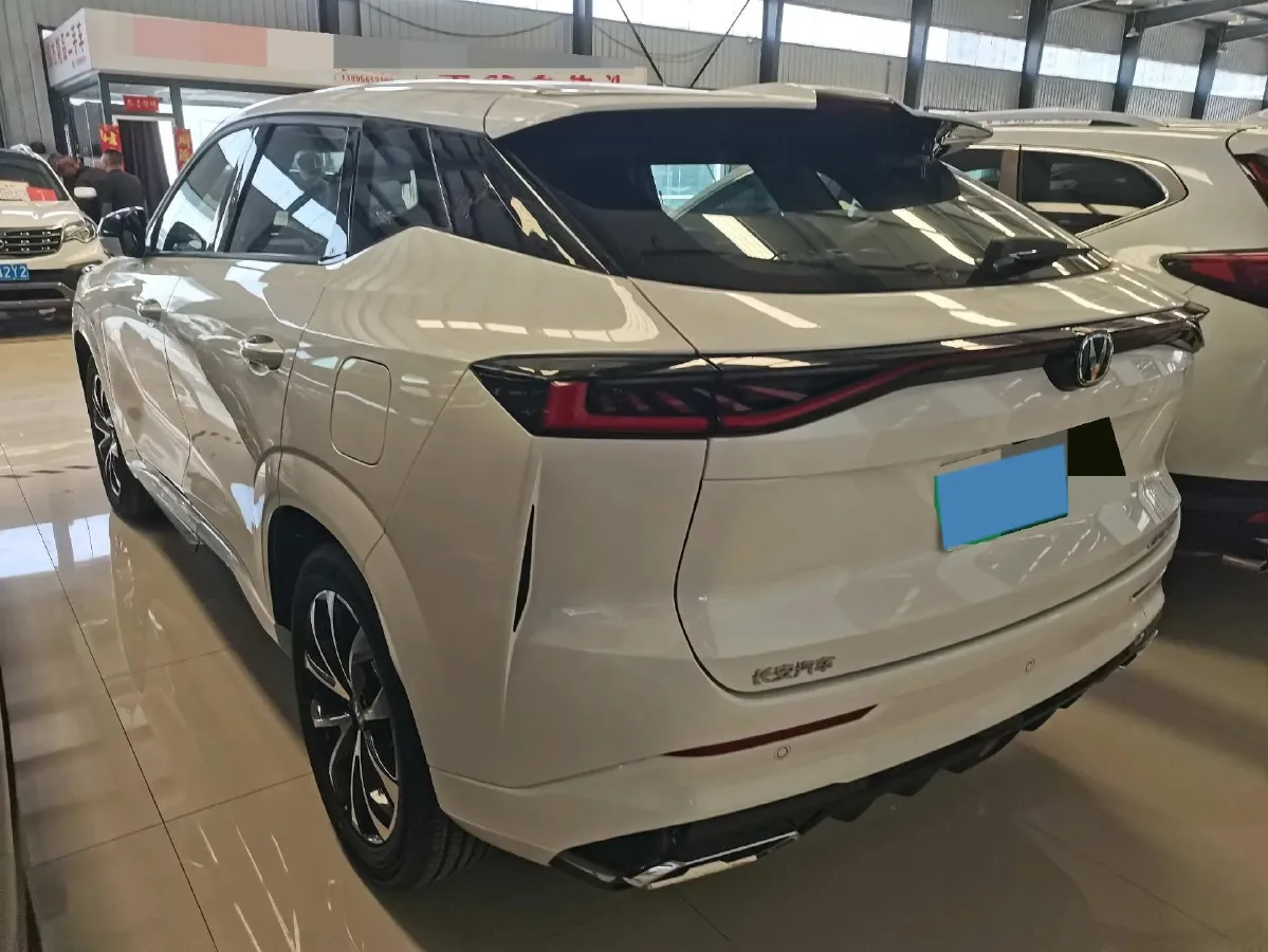 2024 ChangAn UNI-Z 1.5L 98HP L4 E-CVT PHEV 18.4KWH,autocango,china used car exporter,china ev exporter,chinese used car exporter,chinese used ev exporter