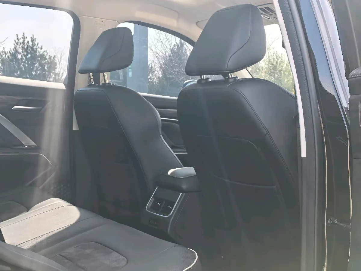 2021 Haval H6 1.5T 150HP L4 7DCT,autocango,china used car exporter,china ev exporter,chinese used car exporter,chinese used ev exporter