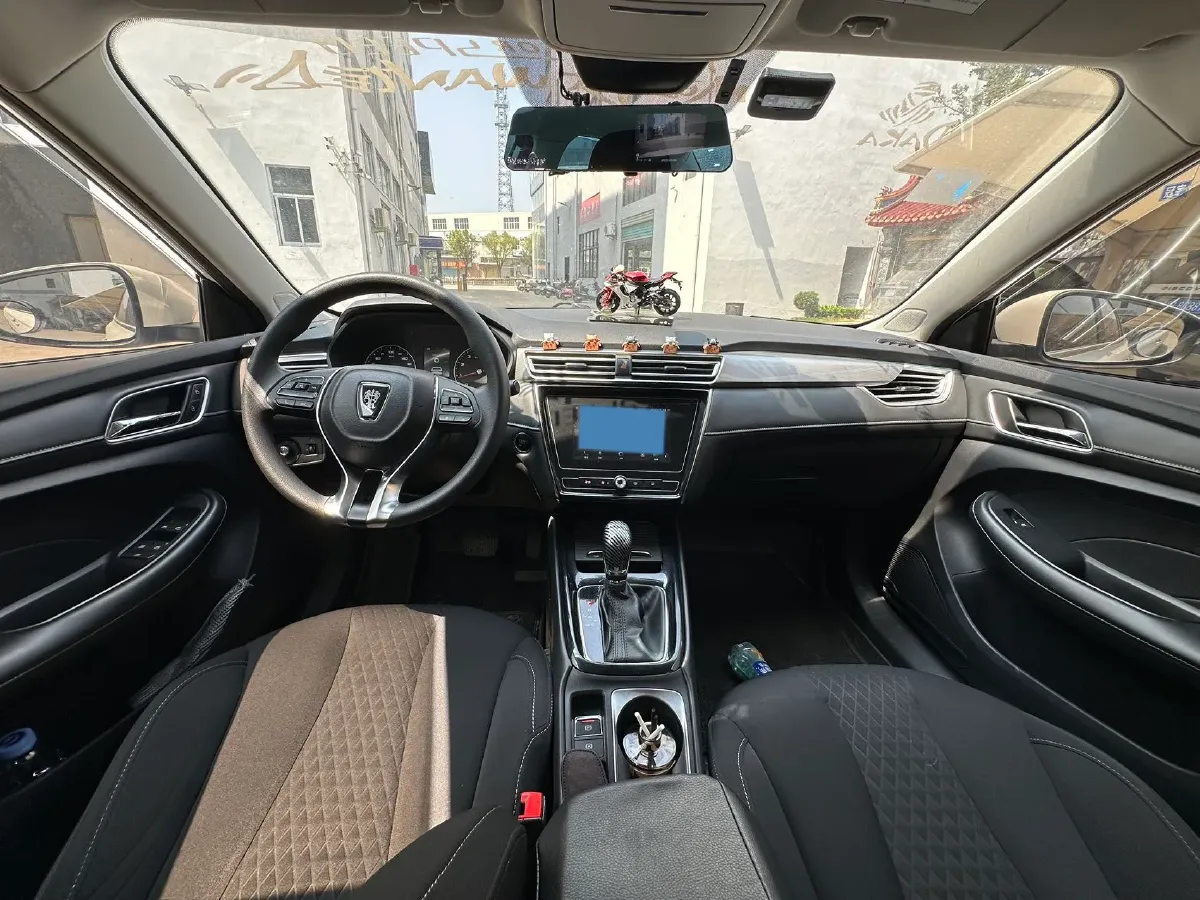 2020 Roewe i5 1.5L 120HP L4 CVT,autocango,china used car exporter,china ev exporter,chinese used car exporter,chinese used ev exporter