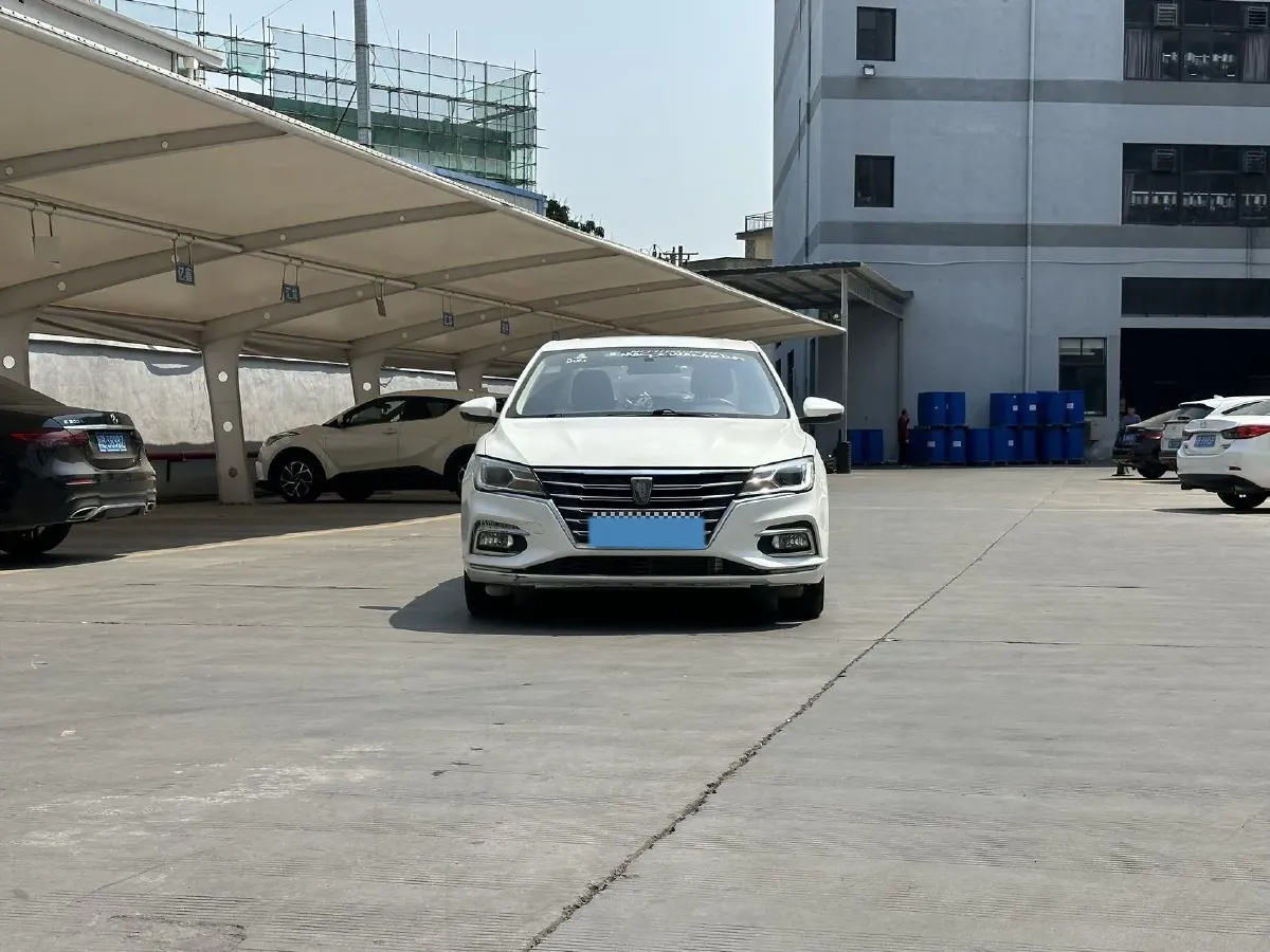2020 Roewe i5 1.5L 120HP L4 CVT,autocango,china used car exporter,china ev exporter,chinese used car exporter,chinese used ev exporter