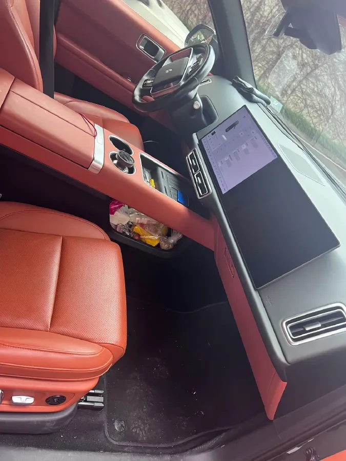 2024 Li L6 Range Extended 154HP L4 REEV 36.8KWH,autocango,china used car exporter,china ev exporter,chinese used car exporter,chinese used ev exporter