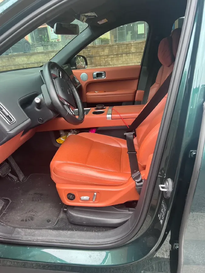 2024 Li L6 Range Extended 154HP L4 REEV 36.8KWH,autocango,china used car exporter,china ev exporter,chinese used car exporter,chinese used ev exporter