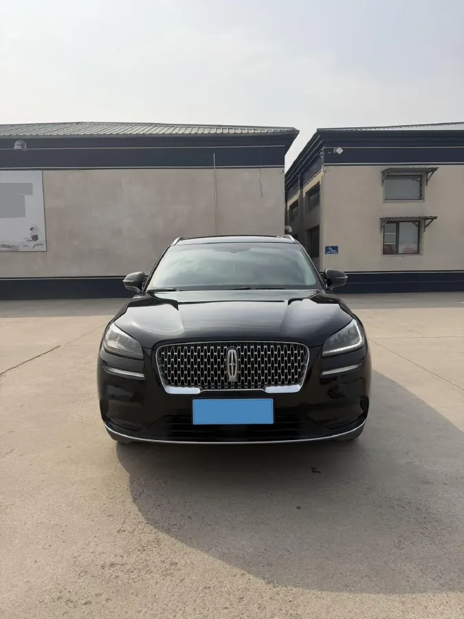 2022 Lincoln Corsair 2.0T 245HP L4 8AT,autocango,china used car exporter,china ev exporter,chinese used car exporter,chinese used ev exporter