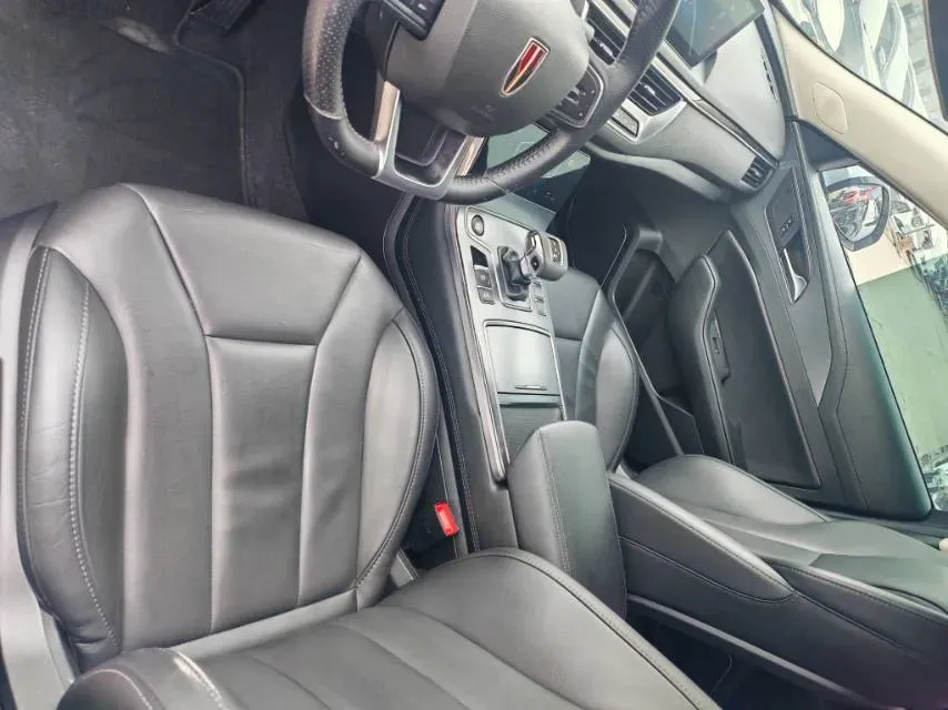 2020 HongQi H5 1.5T 169HP L4 7DCT,autocango,china used car exporter,china ev exporter,chinese used car exporter,chinese used ev exporter