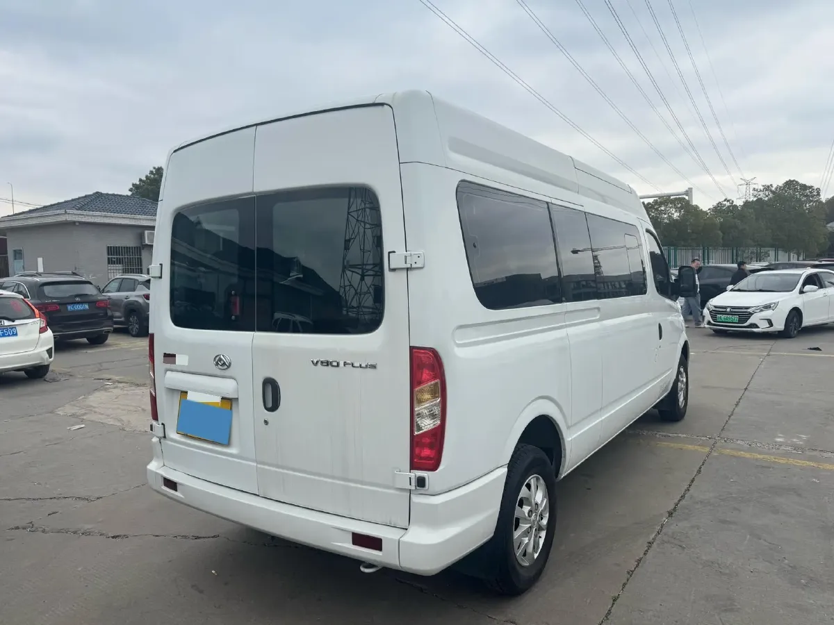 2021 MAXUS XinTu V80 2.0T 139HP L4 6MT,autocango,china used car exporter,china ev exporter,chinese used car exporter,chinese used ev exporter
