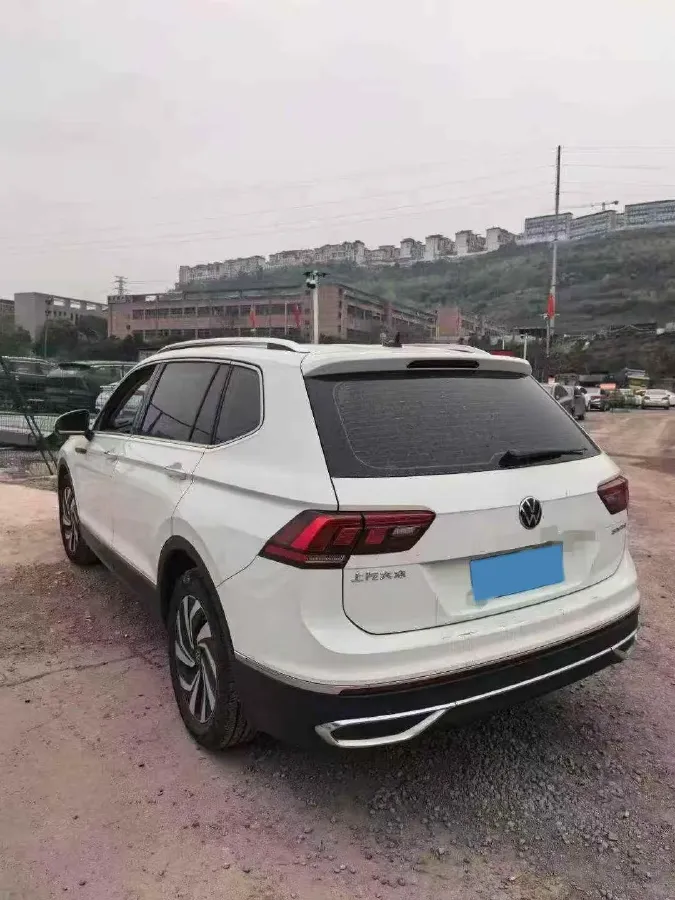 2023 Volkswagen Tiguan L 1.5T 160HP L4 7DCT,autocango,china used car exporter,china ev exporter,chinese used car exporter,chinese used ev exporter