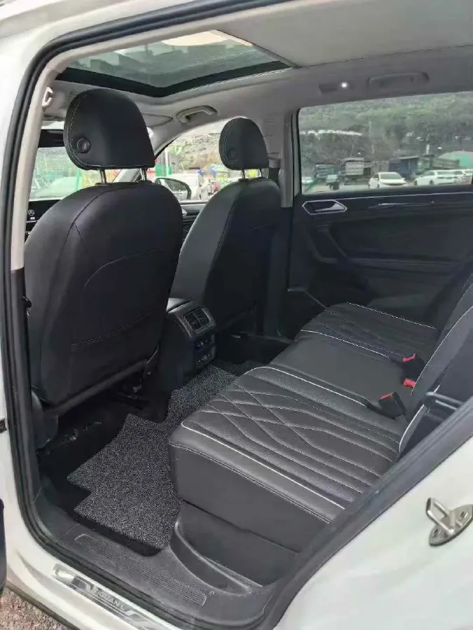 2023 Volkswagen Tiguan L 1.5T 160HP L4 7DCT,autocango,china used car exporter,china ev exporter,chinese used car exporter,chinese used ev exporter