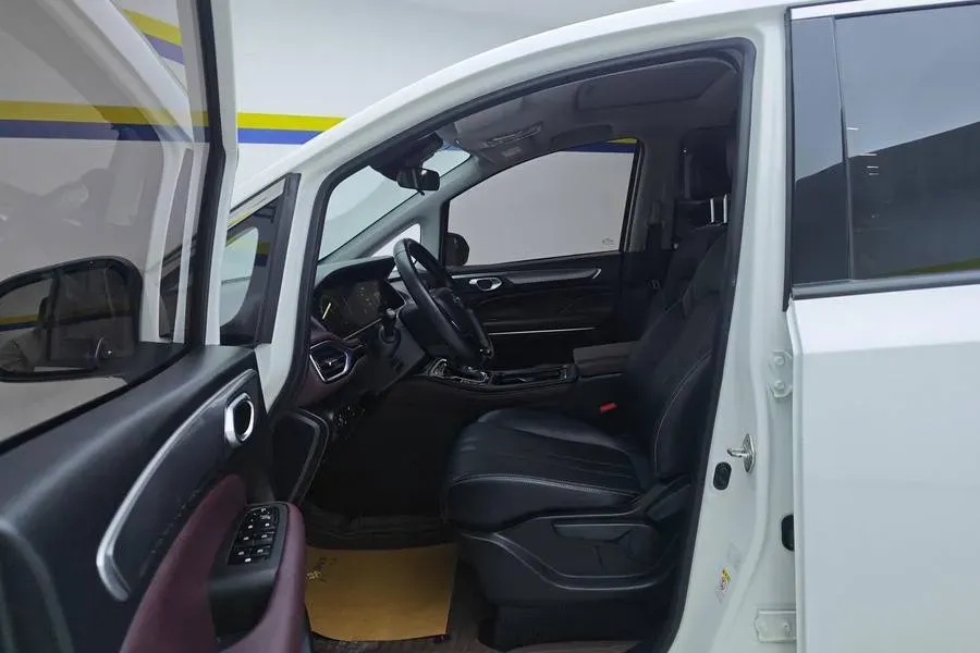 2021 GAC Trumpchi M6 1.5T 169HP L4 7DCT,autocango,china used car exporter,china ev exporter,chinese used car exporter,chinese used ev exporter