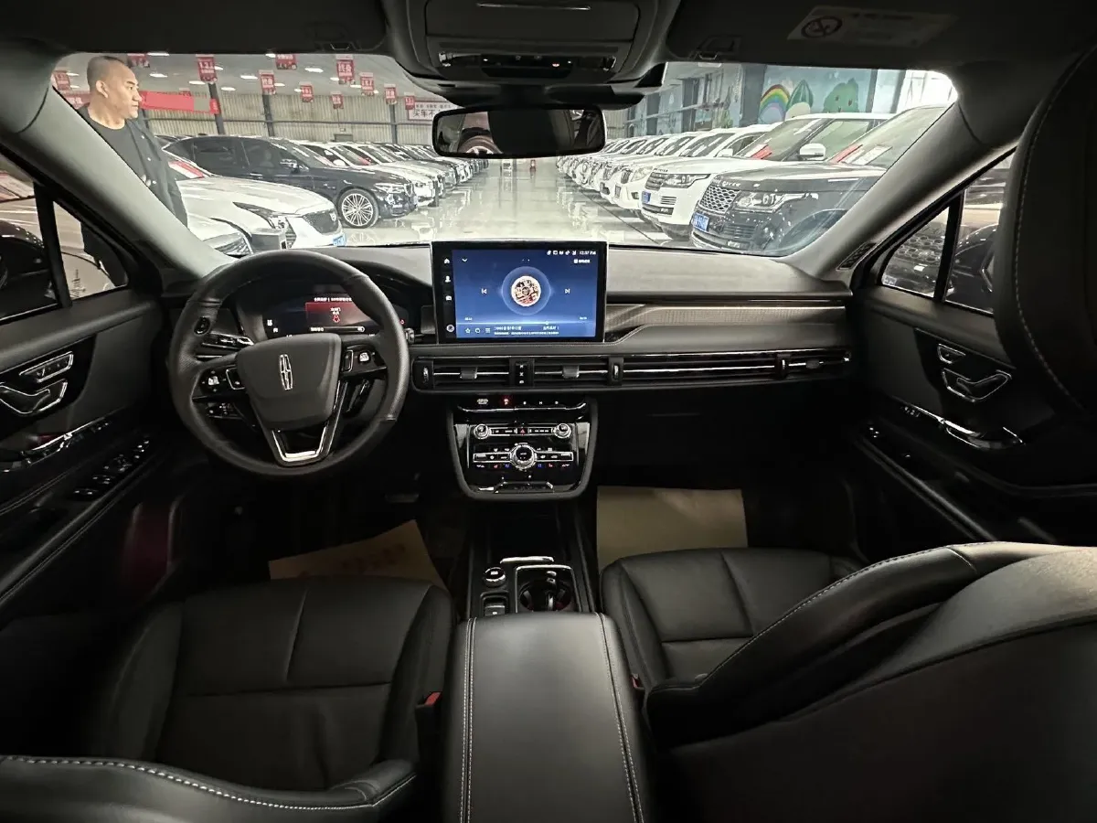 2022 Lincoln Corsair 2.0T 245HP L4 8AT,autocango,china used car exporter,china ev exporter,chinese used car exporter,chinese used ev exporter