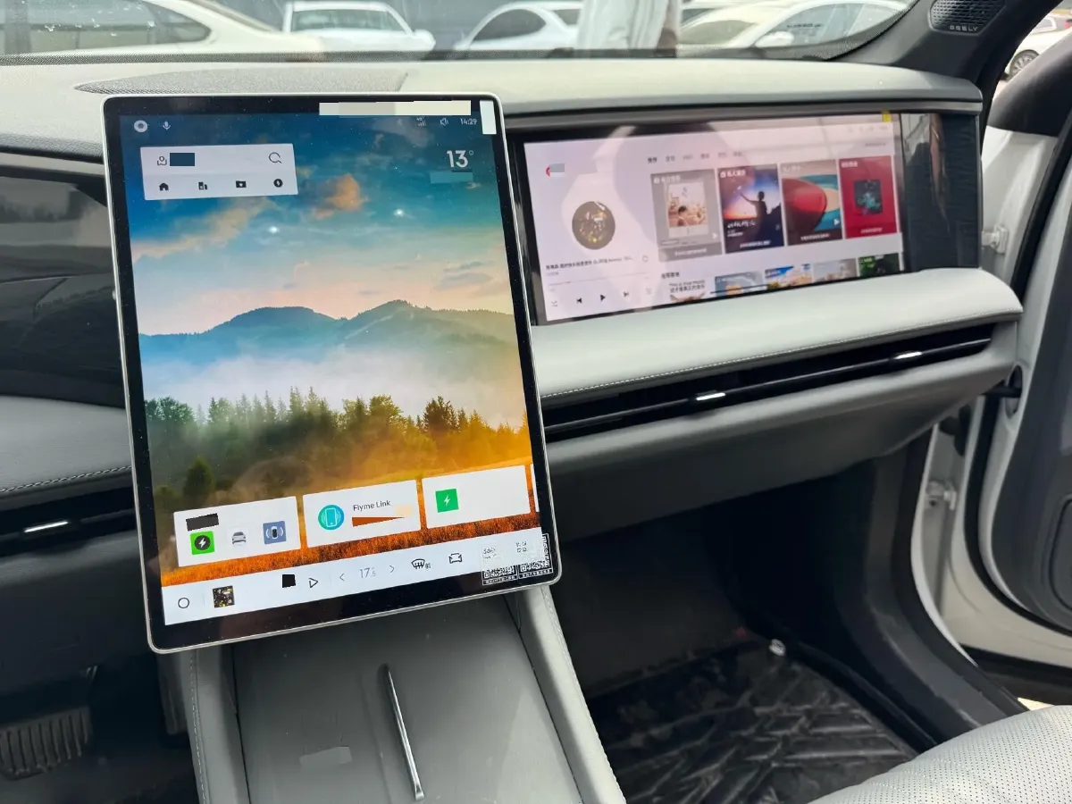 2025 Geely Galaxy L7 1.5L 112HP L4 1DHT PHEV 18.4KWH,autocango,china used car exporter,china ev exporter,chinese used car exporter,chinese used ev exporter