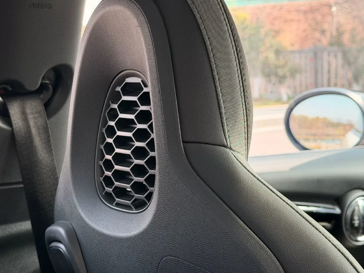 2022 MINI MINI 2.0T 192HP L4 7DCT,autocango,china used car exporter,china ev exporter,chinese used car exporter,chinese used ev exporter