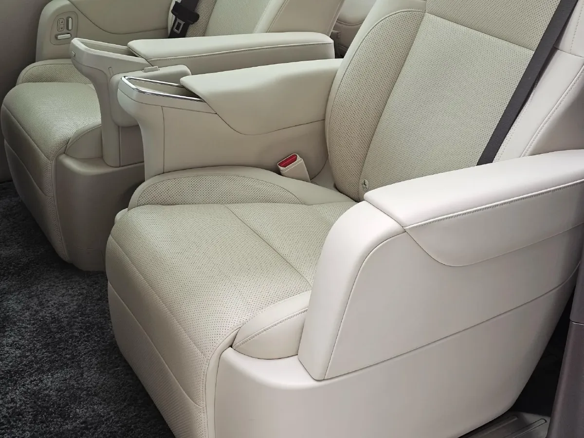 2024 Li MEGA BEV 102.7KWH,autocango,china used car exporter,china ev exporter,chinese used car exporter,chinese used ev exporter