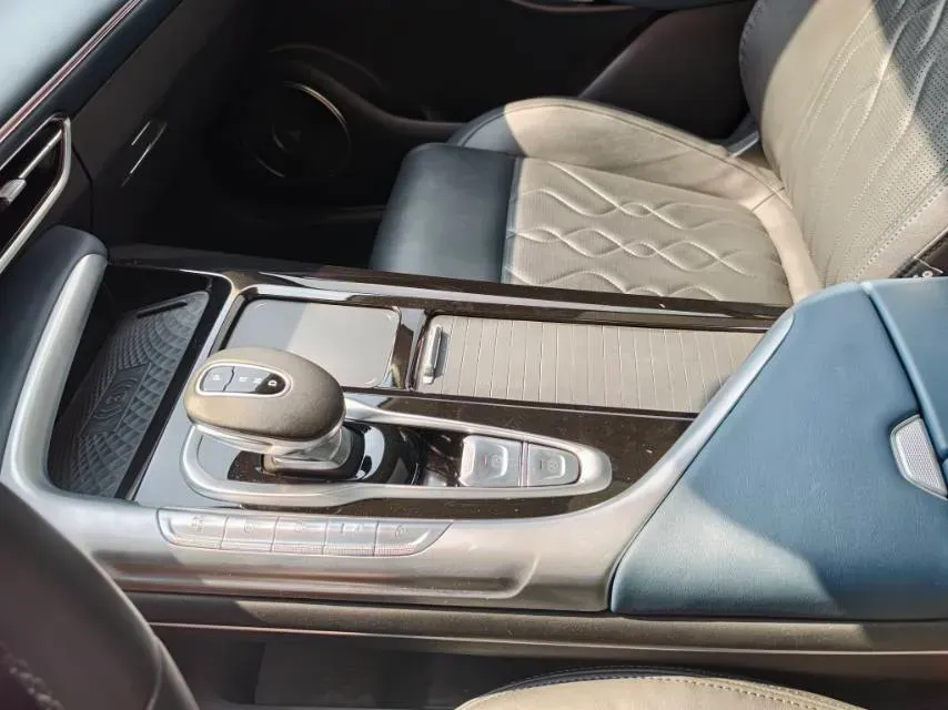 2021 Voyah FREE Range Extended 109HP REEV 33KWH,autocango,china used car exporter,china ev exporter,chinese used car exporter,chinese used ev exporter